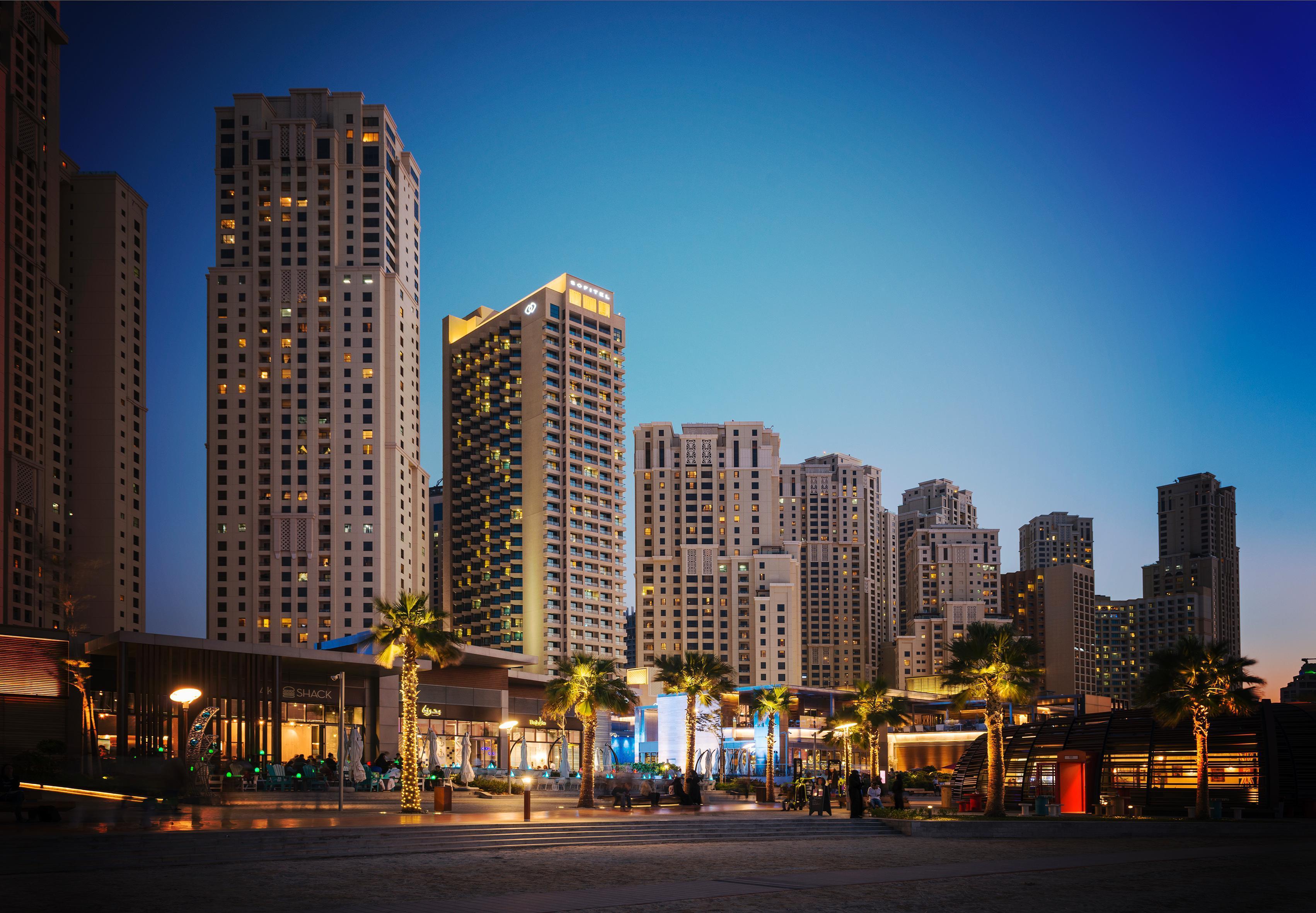 Sofitel Dubai Jumeirah Beach Exterior foto Dubai Marina Towers