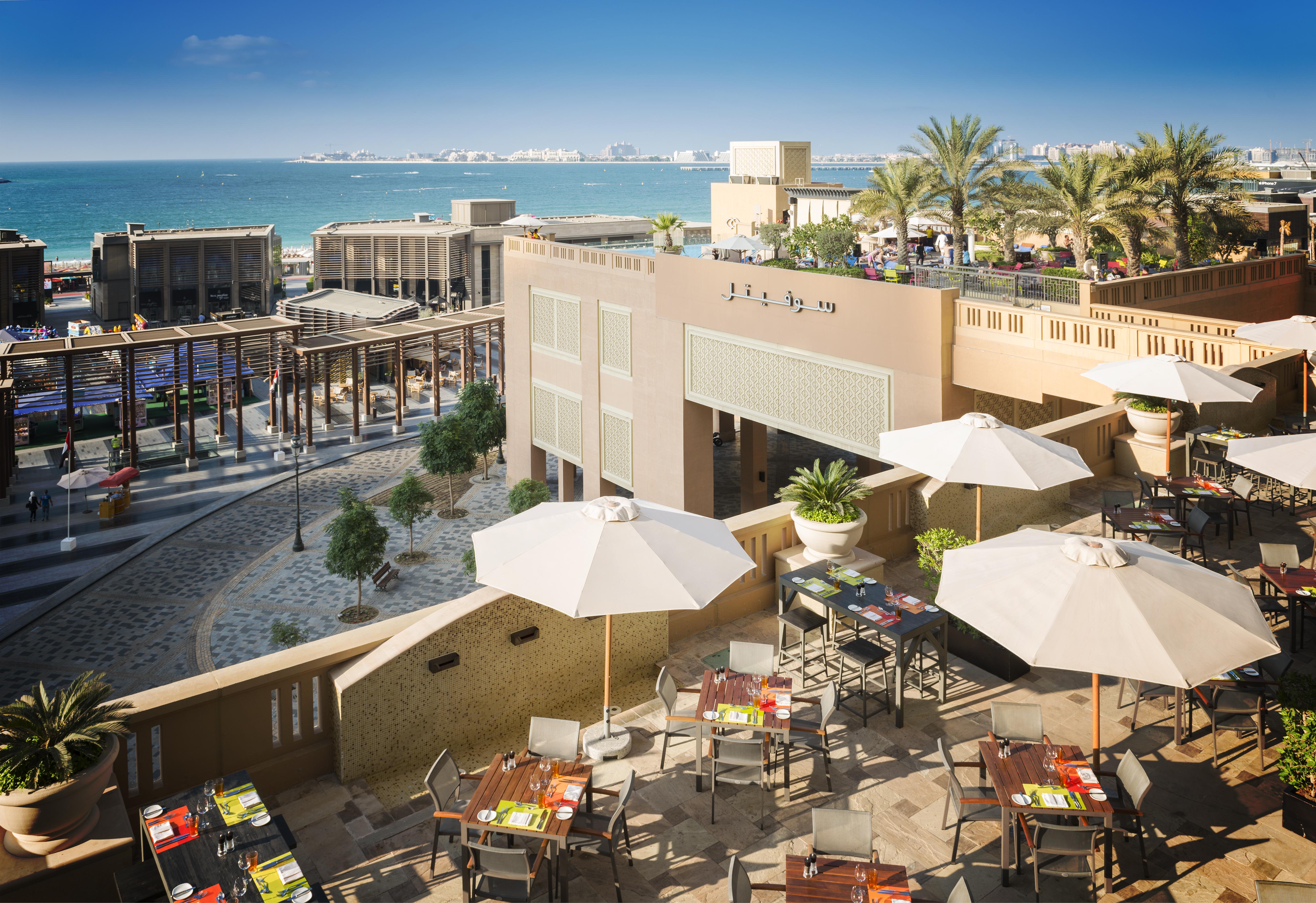 Sofitel Dubai Jumeirah Beach Exterior foto The Jumeirah Beach Hotel