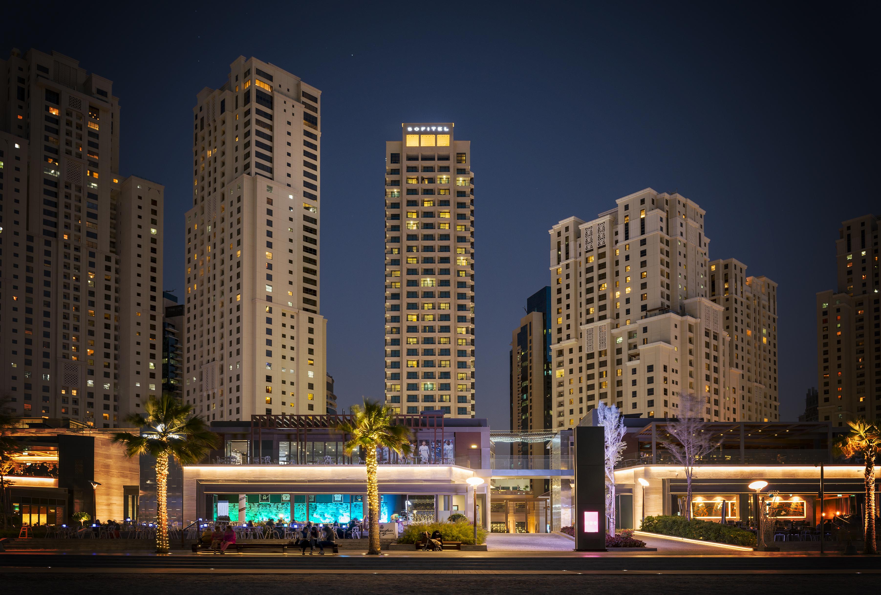 Sofitel Dubai Jumeirah Beach Exterior foto Dubai Marina Towers